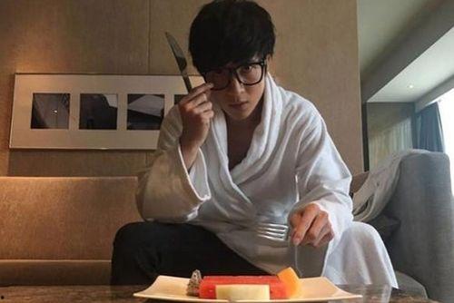 吃瓜娱乐薛之谦视频大全,笑料百出,欢乐无限